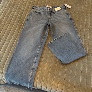Hollister Women's Baggy Jeans